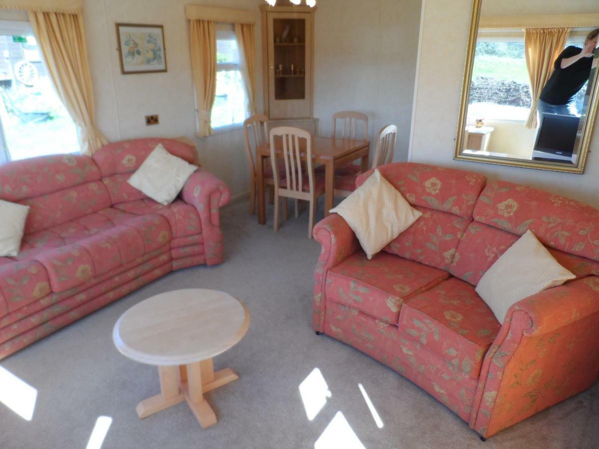 Luxury Mobile Home Near Perranporth Situated On A Quiet Farm Truro Exterior photo